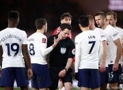 开云-转会期德国杯焦点战；AC米兰内部沟通；信心回归；资深球员宣示担当的简单介绍